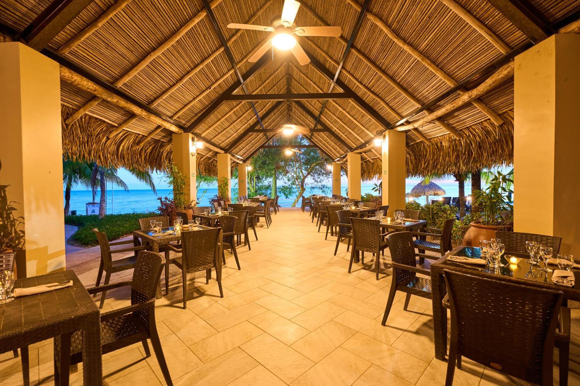 Gran Evenia Bijao Ξενοδοχείο Santa Clara  Εξωτερικό φωτογραφία The restaurant at the resort